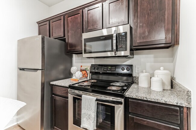 Kitchen - Cedar Grove