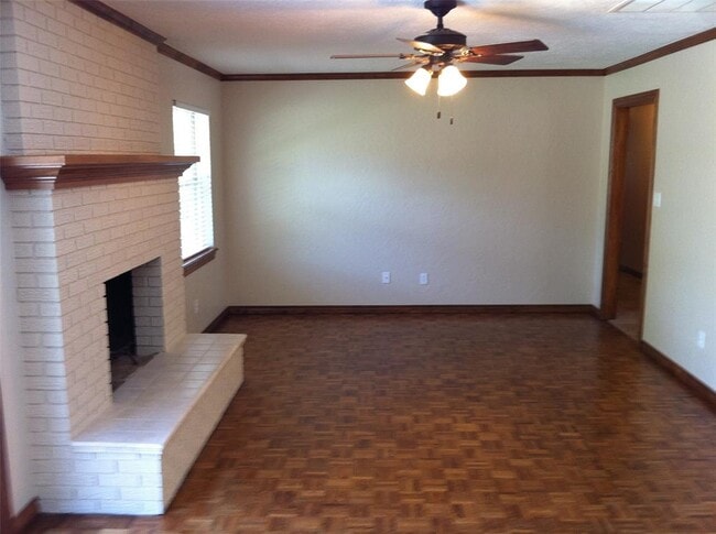 2733 Walnut Rd