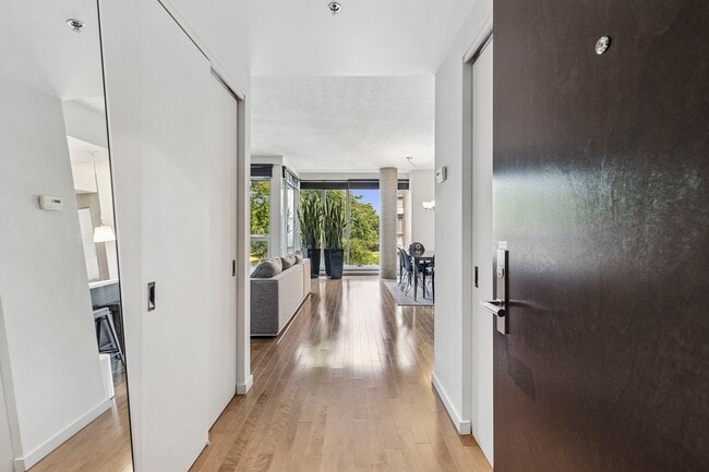 Photo - 210 Chem. du Golf Unité 306