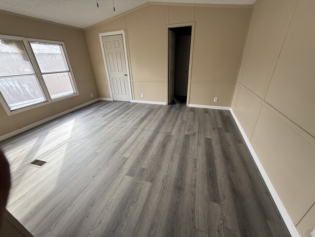 Photo - 738 Old Clemson Hwy