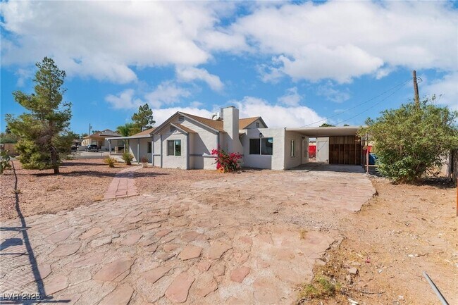 Photo - 1637 Sunset Dr