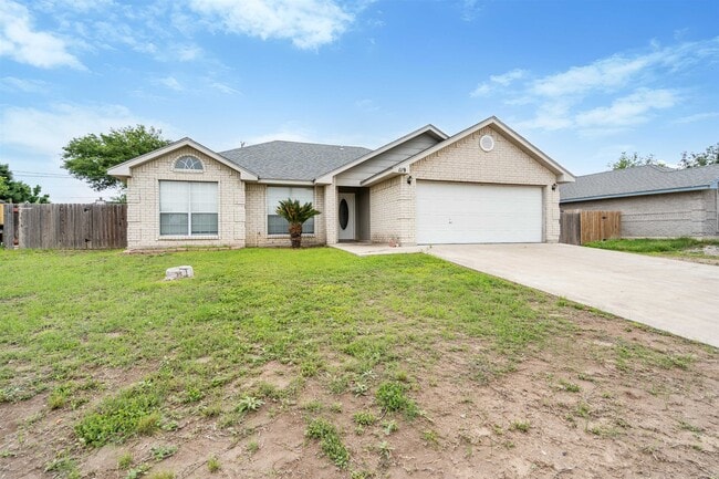 Photo - 119 Encino Dr