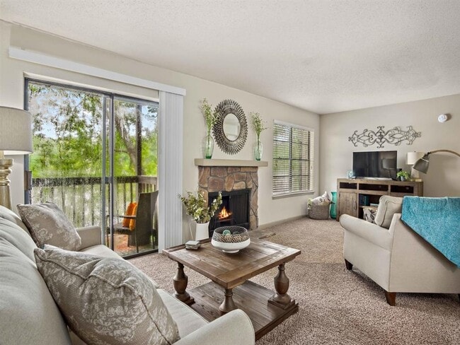 Building Photo - Grande Pointe Rental
