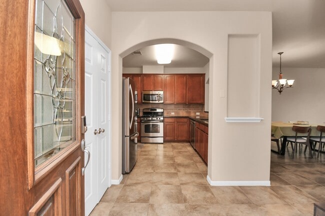 Photo - 2202 Waterford Park St