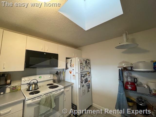 Photo - 175 Beacon St Unidad #410