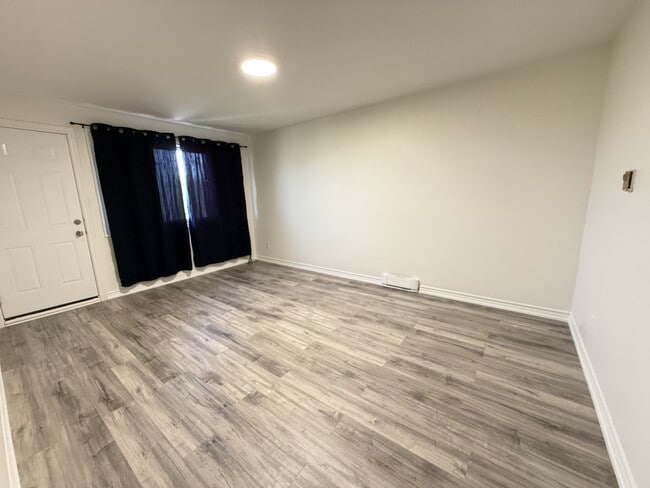 Photo - 130 Fifth Ave Unit 3