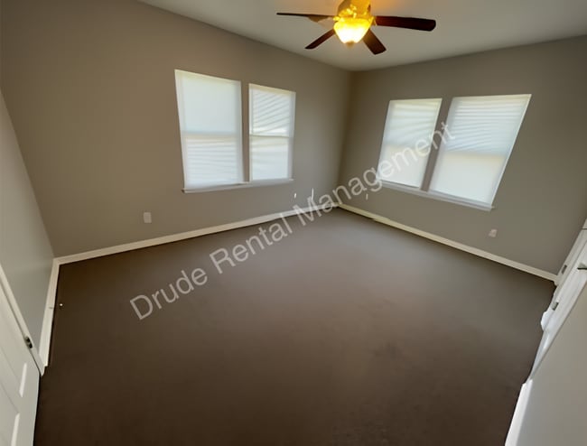 Photo - 809 E Thomas St