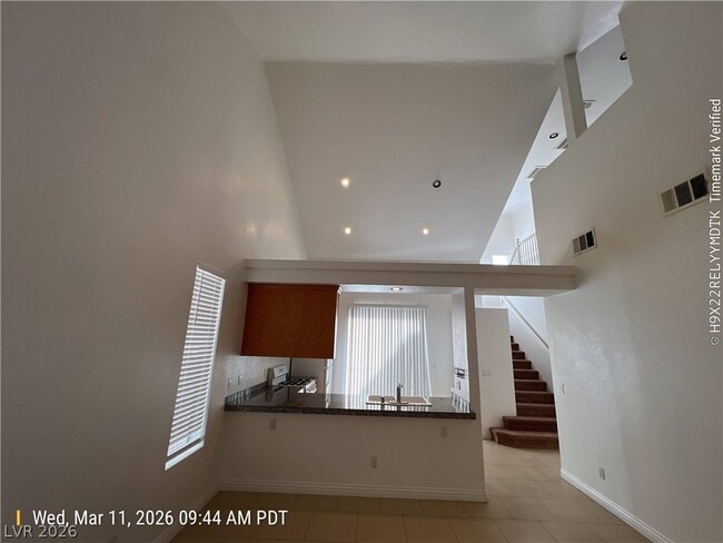 Photo - 7558 Grassy Bank St