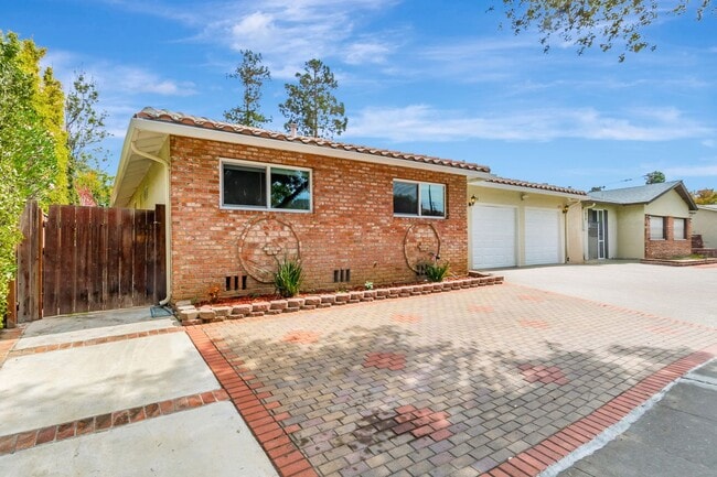 Photo - Great Updated Sunnyvale Home Near Tech Com... Unit 1674 Blue Jay Dr