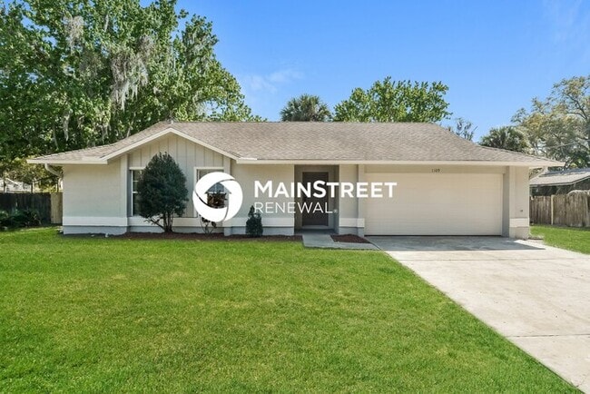 Building Photo - 3 Bedroom Pet-Friendly Home in SANFORD, FL with Main Street Renewal