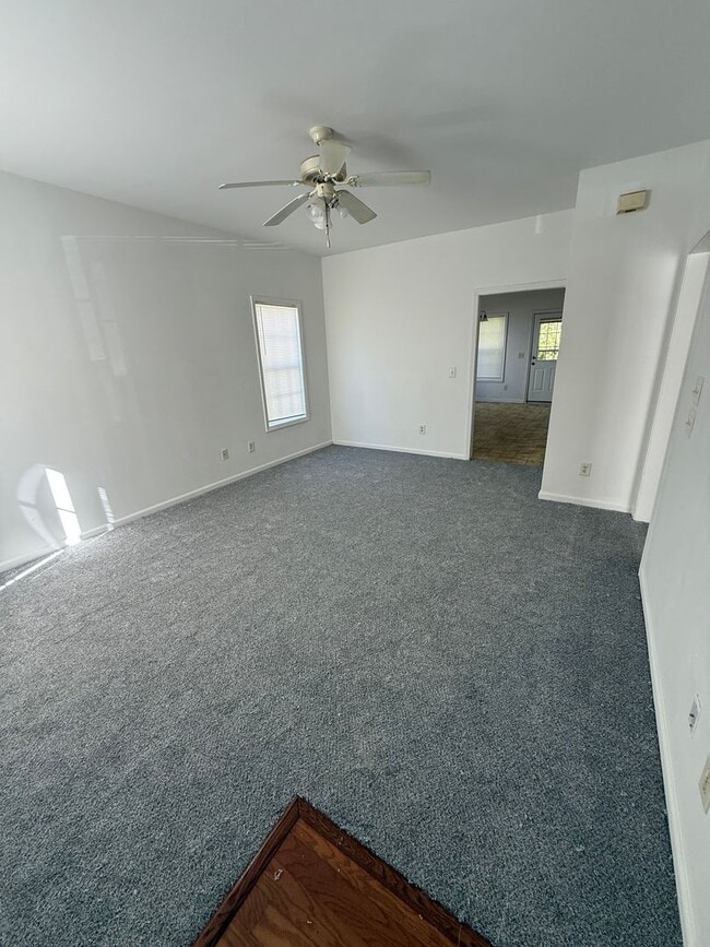 Photo - Stoneridge Ln 1218 - Maayah Z