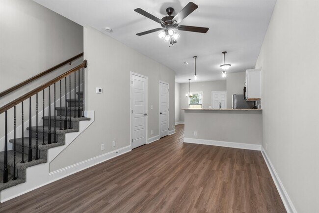 Photo - 202 Burch Rd