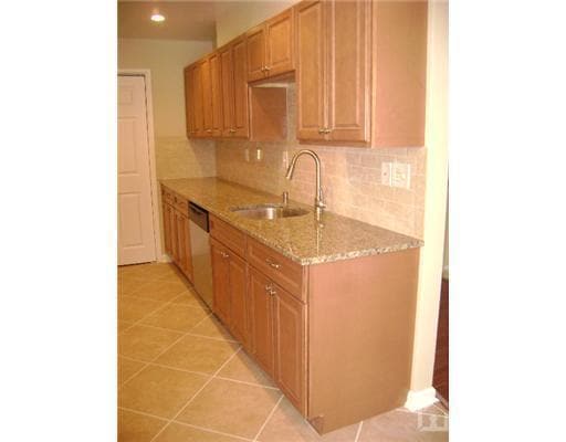 Photo - 107 Chatham Dr Unit B