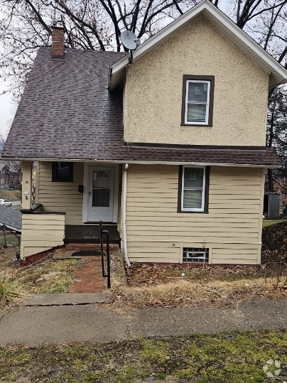 Building Photo - 732 N 6th St Rental