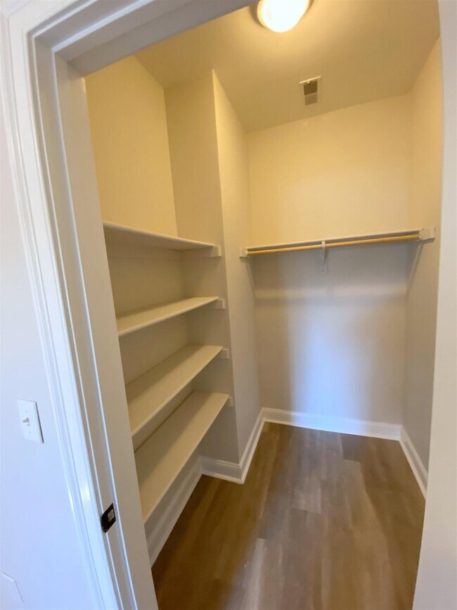 Photo - 43 Pitman St Unidad 102