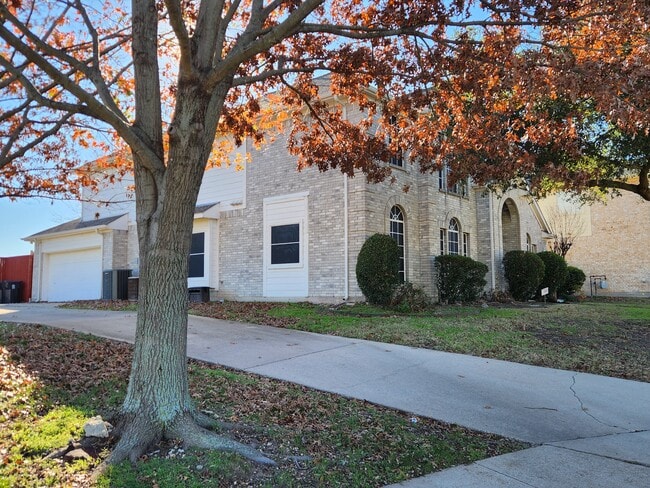 Photo - 328 Ashley Pl