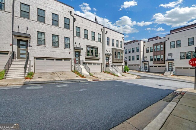 Photo - 860 Stonehill Ln