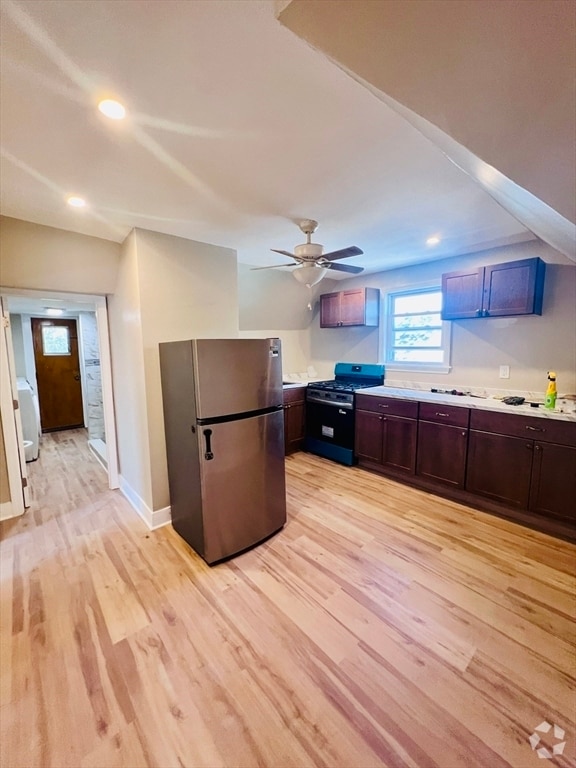 Building Photo - 25 Coburn St Unit 3 Rental