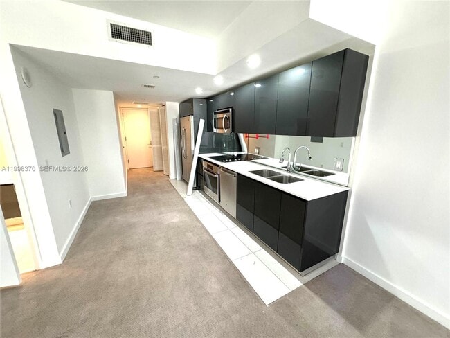 Photo - 31 SE 6th St Unidad 303