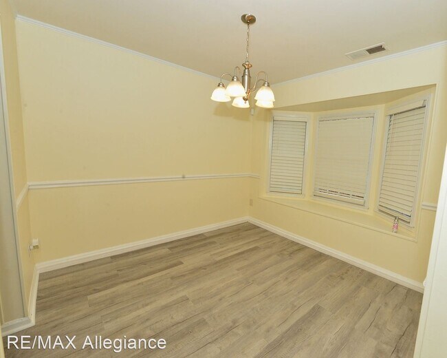 3 br, 2 bath House 2207 SEDGEWICK DRIVE Rental House Rental in