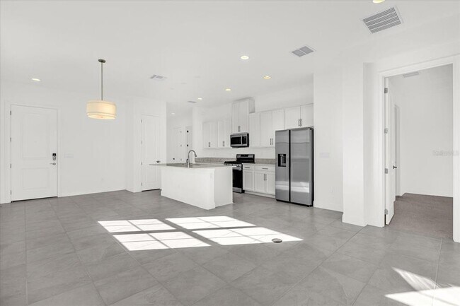 Photo - 2360 Datura Lp