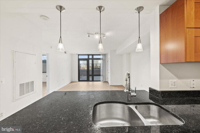 Photo - 2451 Midtown Ave Unit 724