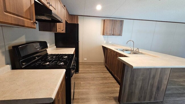 Photo - 2201 S Anna St