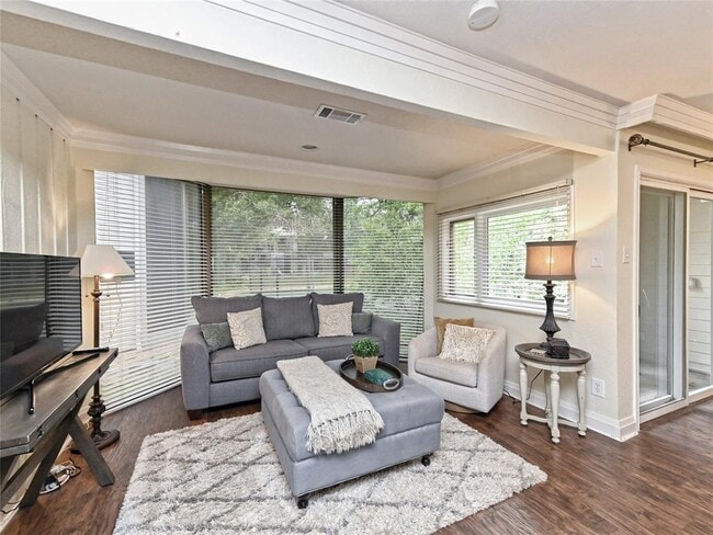 199 World of Tennis Sq