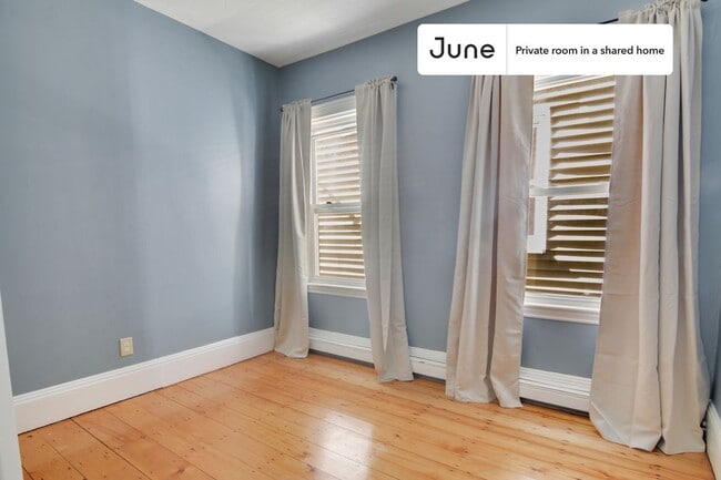 Photo - Room in Shared 4 bed/1 bath home in Polish Triangle Unidad C