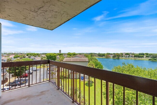 Photo - 10288 NW 9th St Cir Unit 501