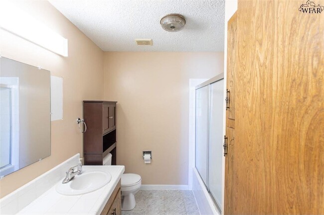 Photo - 8 Chanute Cir Unit A