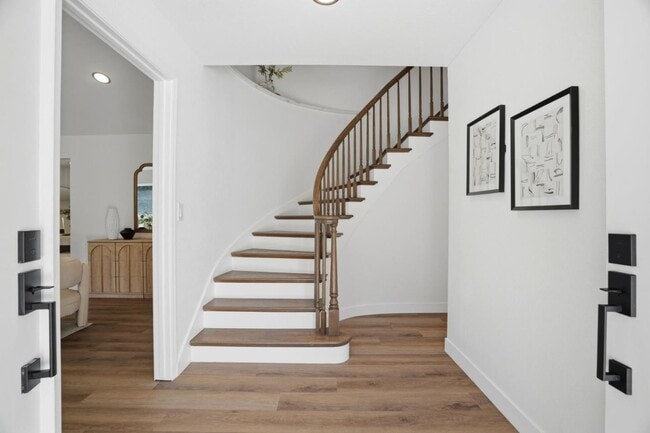Photo - 93 Ridgeview Ave