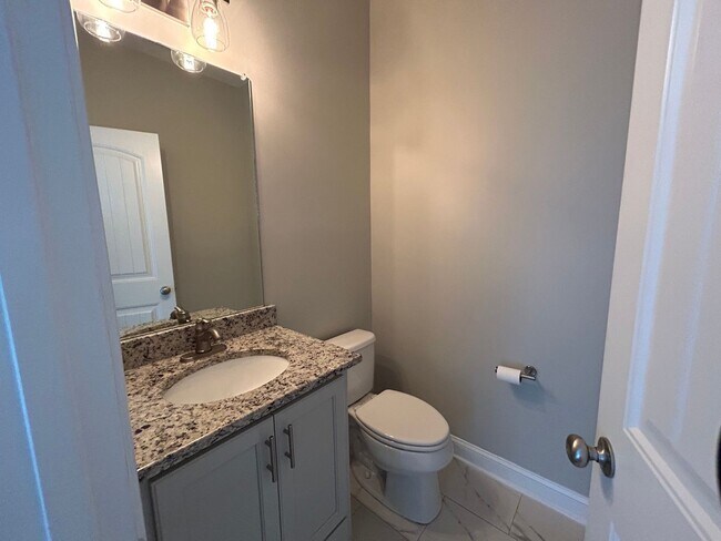 Photo - 287 Waystation