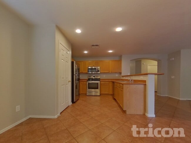 Photo - 24172 W Desert Bloom St