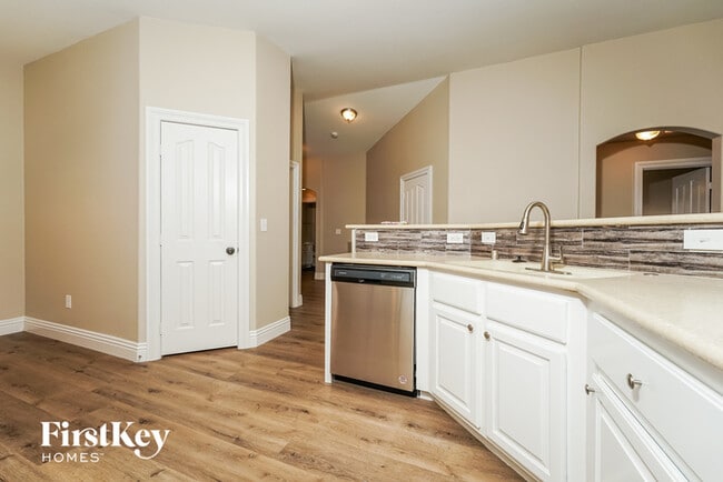 Photo - 6713 Arctic Breeze St