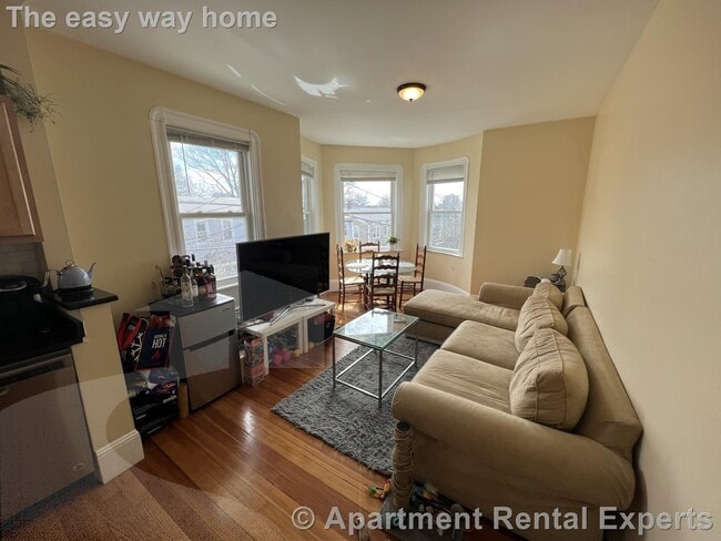 48-50 Lowell St Unit #2 - 48-50 Lowell St Unit #2 Unit #2