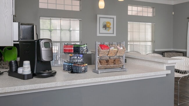 Clubhouse with Coffee Bar| Aspire at Gateway