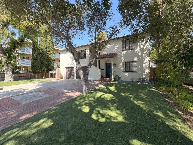 Photo - Beautifully Updated 2BR/2BA – Yard & Garage Unit 933