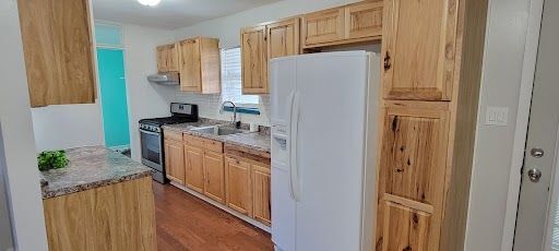 Photo - 360 Oak Hill Dr