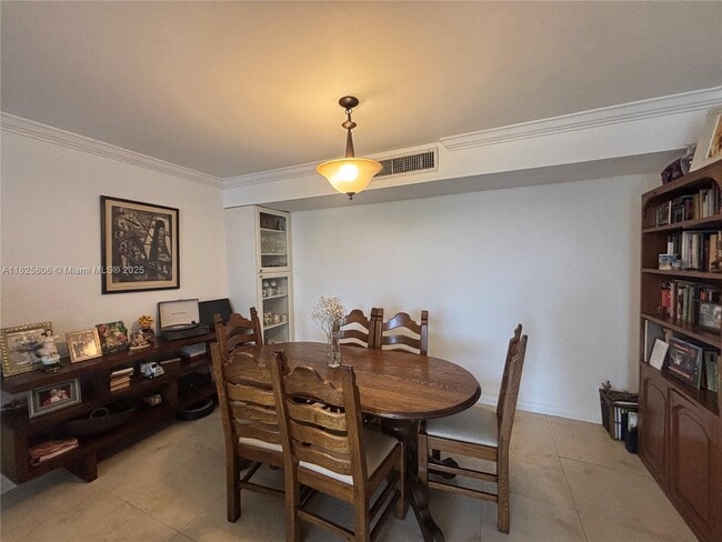 Photo - 625 Biltmore Way Unit 306