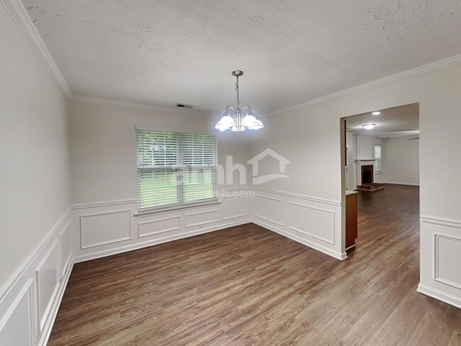 Photo - 3254 Ashgrove Ln SW