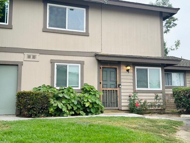 Photo - 1721 Normandy Pl Unidad C