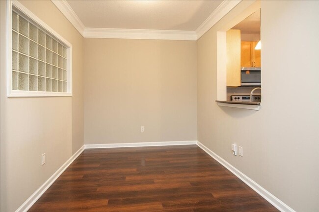 Photo - 2bd/2Ba Midtown Condo Perfect for Roommates w/ Pool and Gym!