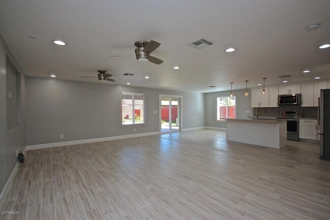 Photo - 2707 S Flint Cir