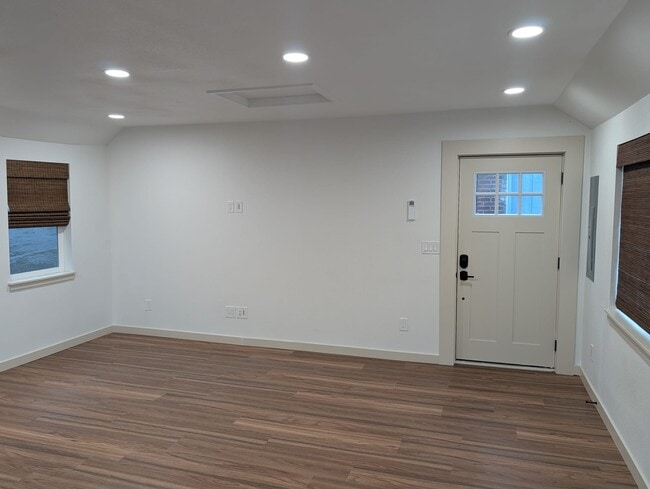 Photo - 16766 Blodgett Rd