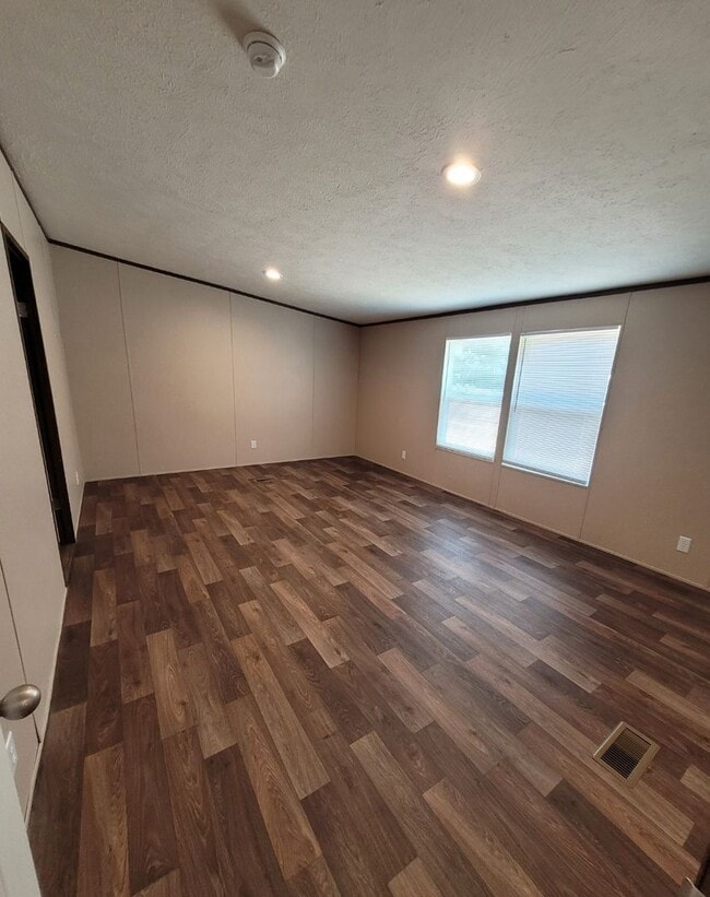 165 Silver Cir