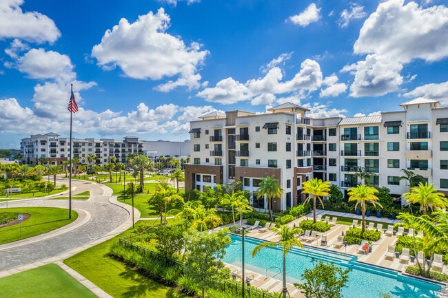 8300 Cleary Blvd Plantation, FL 33324 - Shalimar Plantation East