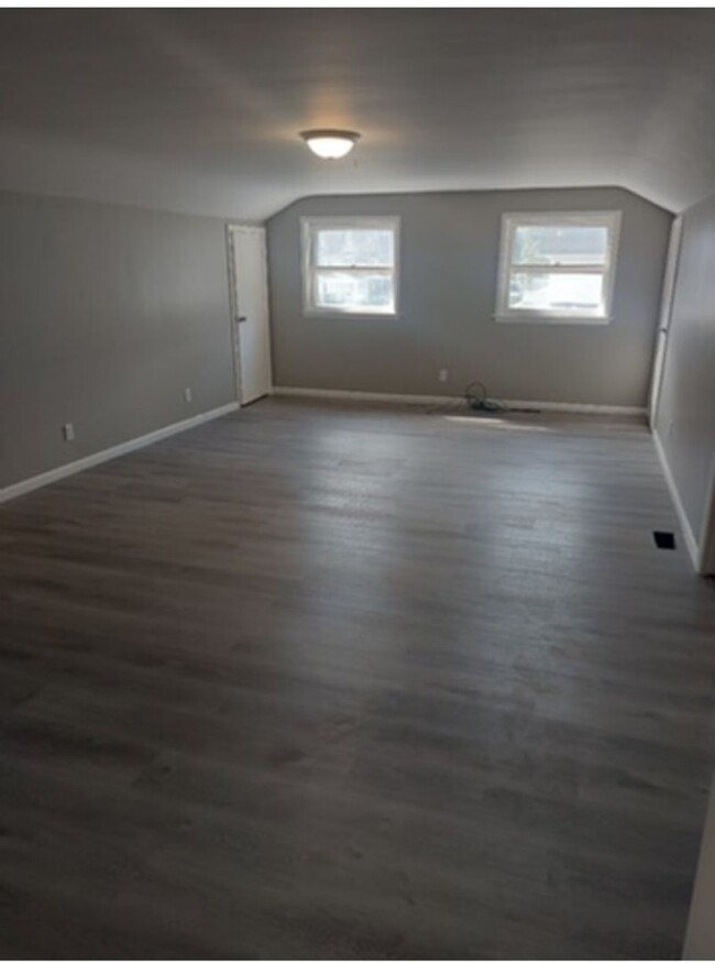 Photo - 106 E North St Apartamento Unidad #2 /UP