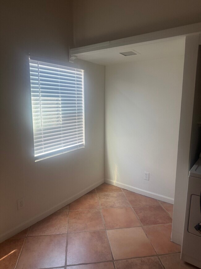 4736 N 14th St Unit 4736 Condo