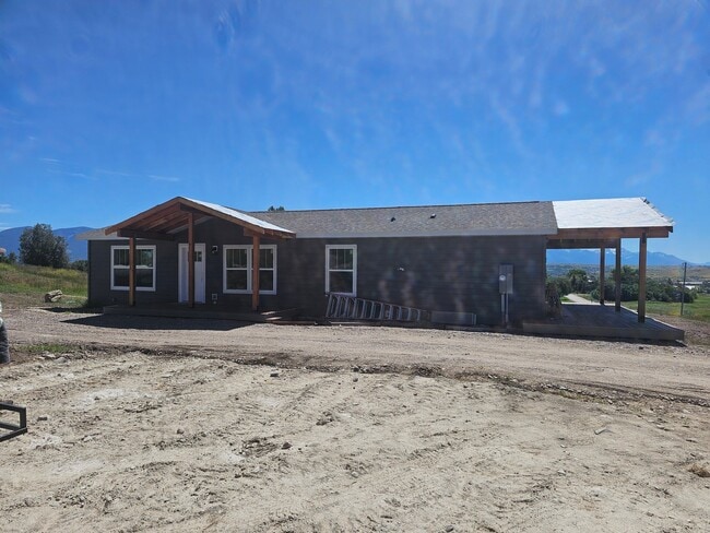 Building Photo - 41588 Baypoint Rd